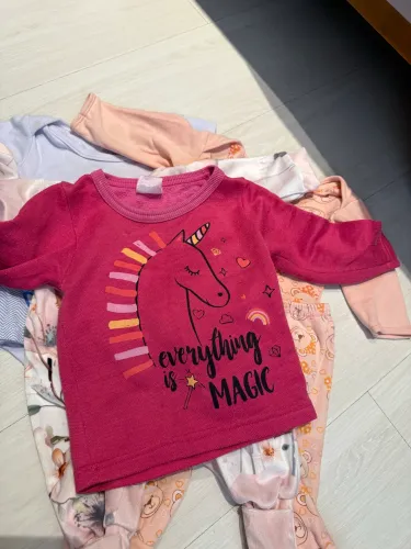 Lotinho de roupas infantis - Menina