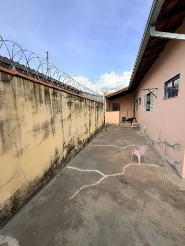 CASA À VENDA | BAIRRO JOÃO BOSCO TEIXEIRA