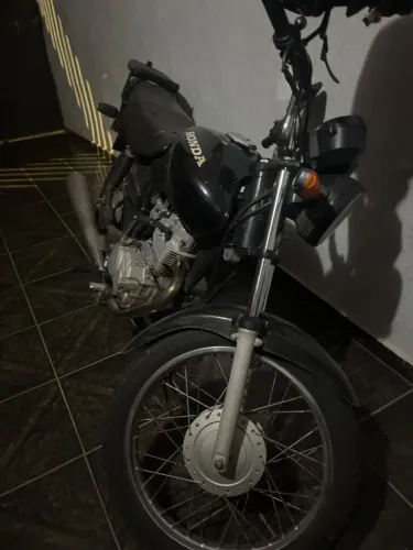 Moto CG 125 2007, Preta