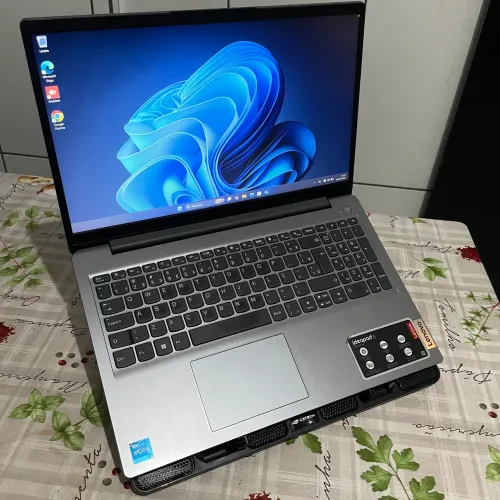 Notebook Lenovo Core i3 11°/ 4GB/ SSD 256GB / Bateria OK Novinho 