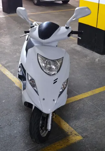 Suzuki Burgman 125i