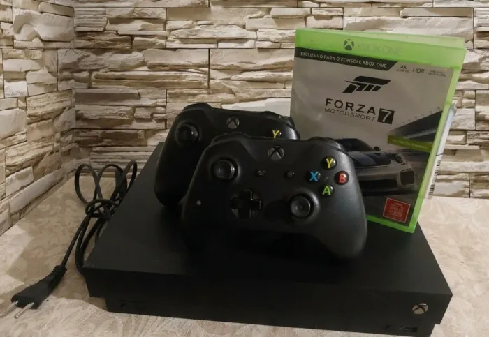 Xbox one x 1 tb 2 controles perfeito funcionamneto