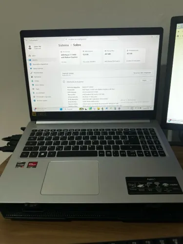 Notebook acer aspire 5 amd ryzen 7 5700u 12gb ram ssd 512gb Prata Semi Novo