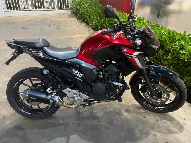 VENDO FAZER 2024 IMPECÁVEL