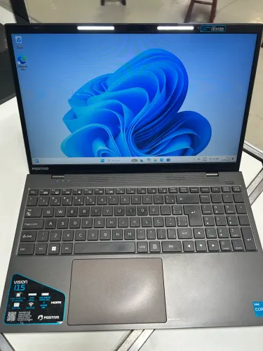 Notebook Positivo Vision i15 Core i3 11ª 8GB SSD 256GB + HD 500GB Win 11