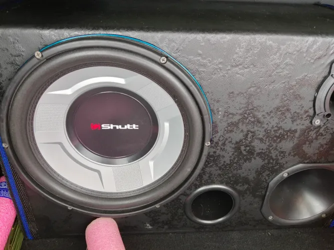 Caixa de Som Automotivo Sub 12" Shutt/Amplificada 