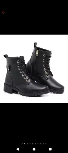 Bota coturno feminina