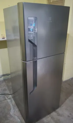 Geladeira Electrolux Frost Free inox 443L