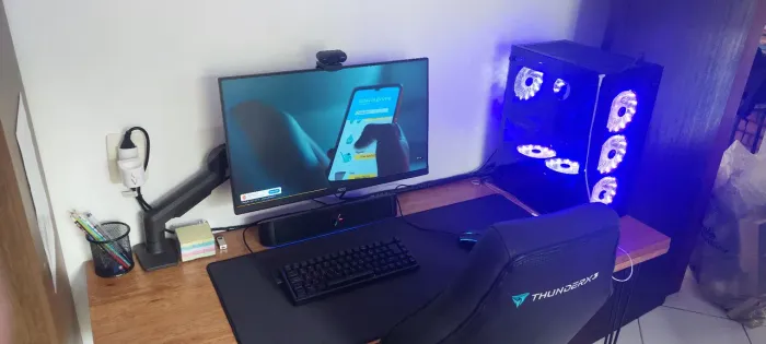 Monitor Gamer, 24, 144hz, 1ms, Full HD + Suporte Articulado