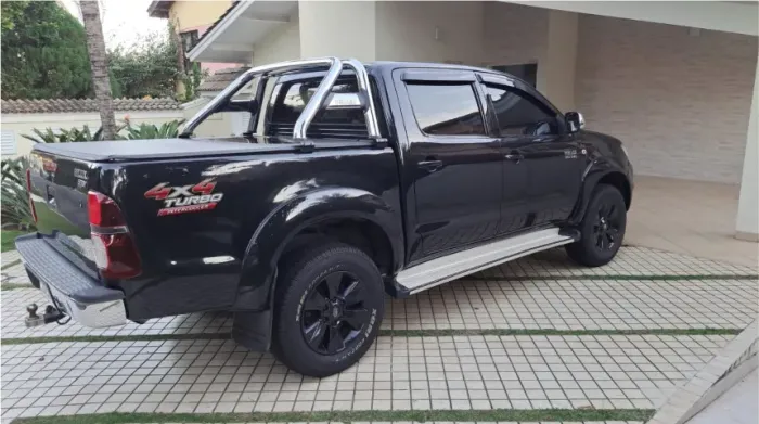 Toyota Hilux CD SRV D4-d 4X4 3.0 TDI Diesel AUT 2009