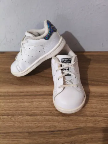 Tênis infantil Adidas original 18/19