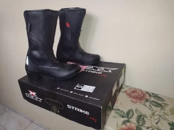 Bota Texx Strike Feminina V2 Lady Motociclista