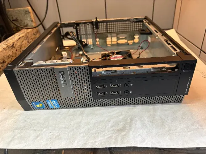 Gabinete Dell Optiplex 790 - Usado no estado -  Leia