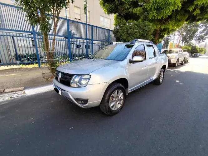 Renault Duster Oroch Dyna. 1.6 Hi-flex 16V MEC 2022