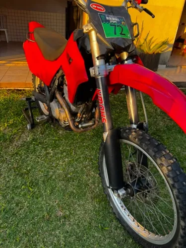 Xr 250 preparada para trilha