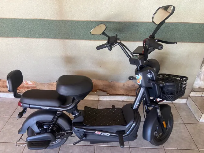 Scooter Elétrica Autopropelida 600W