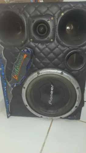 Vende-se som para carro