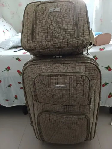Mala para viagem dupla..