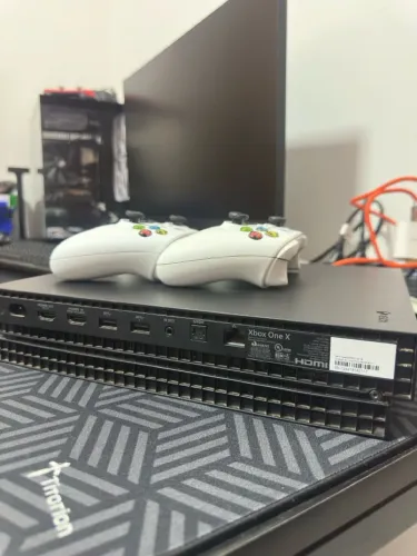 Xbox One X