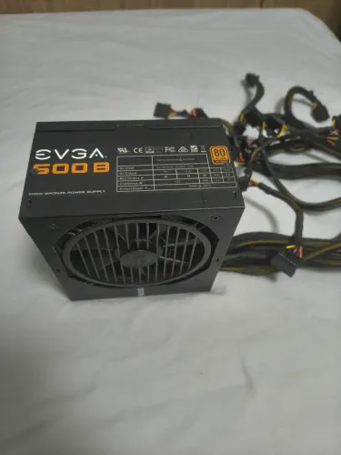 Fonte EVGA 600B 600w 80 plus Bronze