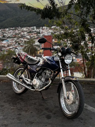 Vendo Titan 125 2003