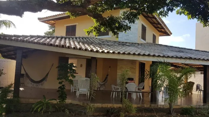 Casa para Locação em Camaçari, Itacimirim (Monte Gordo), 4 dormitórios, 2 suítes, 2 banhei