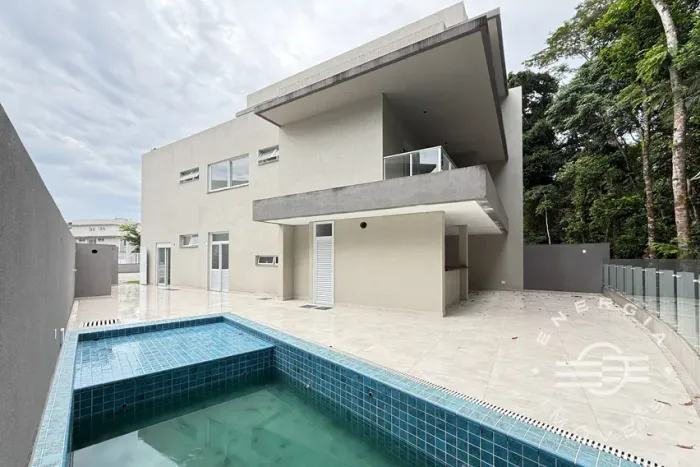 COMERCIAL COM 6 DORMITÓRIOS (6 SUÍTES), 4 VAGAS À VENDA EM RIVIERA DE SÃO LOURENÇO