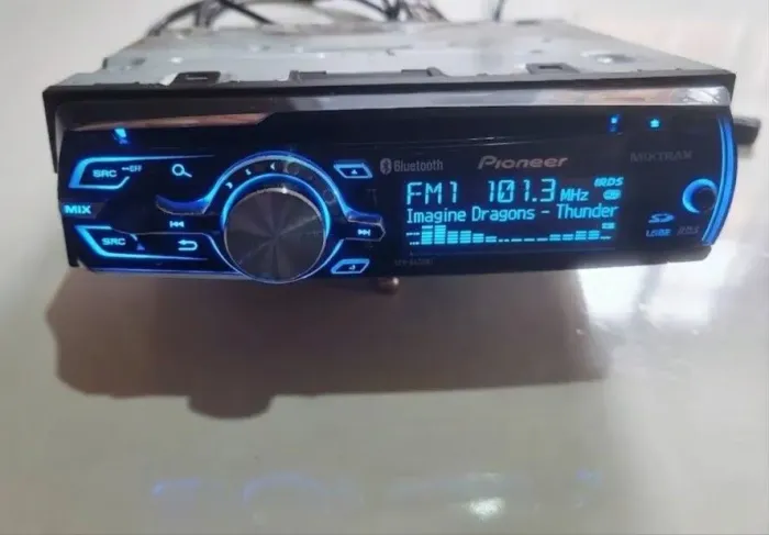 Rádio Pioneer golfinho