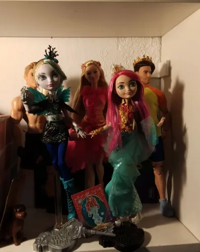 Ever after high meeshel e feybelle Lote