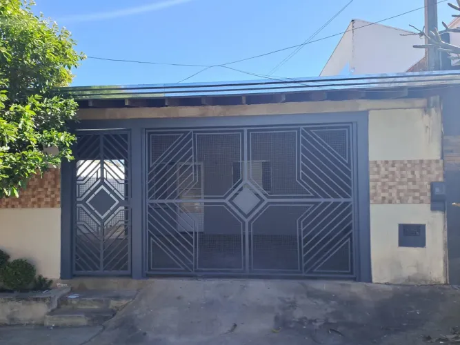 Casa à Venda no Bairro Maracá em Marília