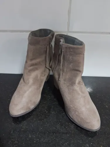 Bota curta 
