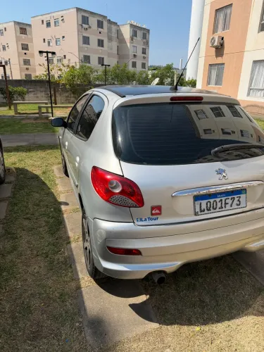 Peugeot 207 Quiksilver 1.6 Flex 16V 5P 2013