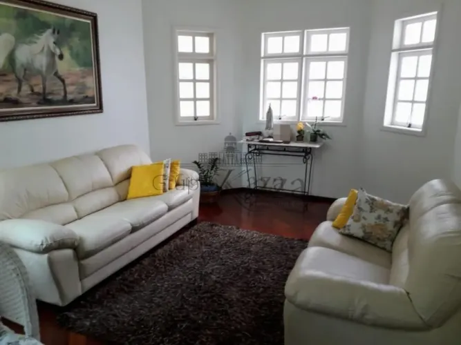 Oportunidade - Casa - Jardim das Industrias - 4 Dormitórios - 250m².