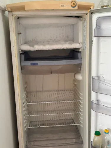 Vendo geladeira