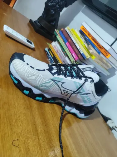 Tênis Mizuno wave prophecy (réplica) bem conservado numeração:42