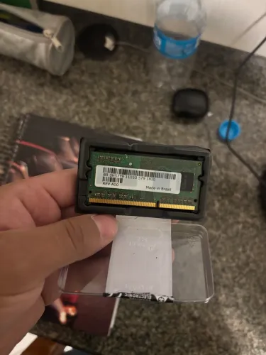 Memória RAM de 4GB DDR3L 