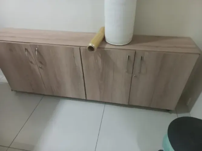 Armário 4 Portas com prateleira em MDF ? Feito por Marceneiro