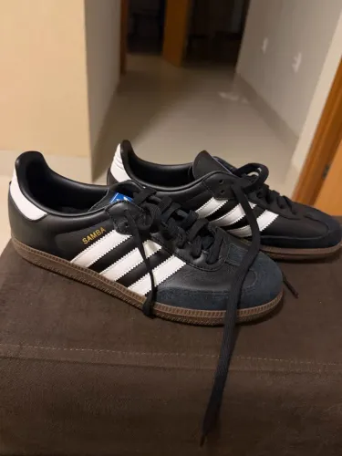 Tênis adidas samba