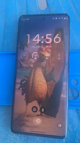 Vendo um celular Edge 40 neo