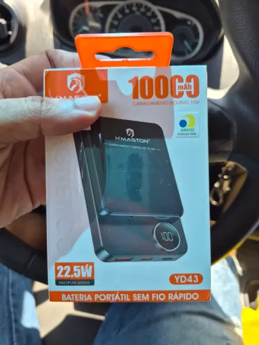 BATERIA PORTÁTIO TURBO COM CARREGAMENTO POR INDUÇÃO (10.000 mHa)