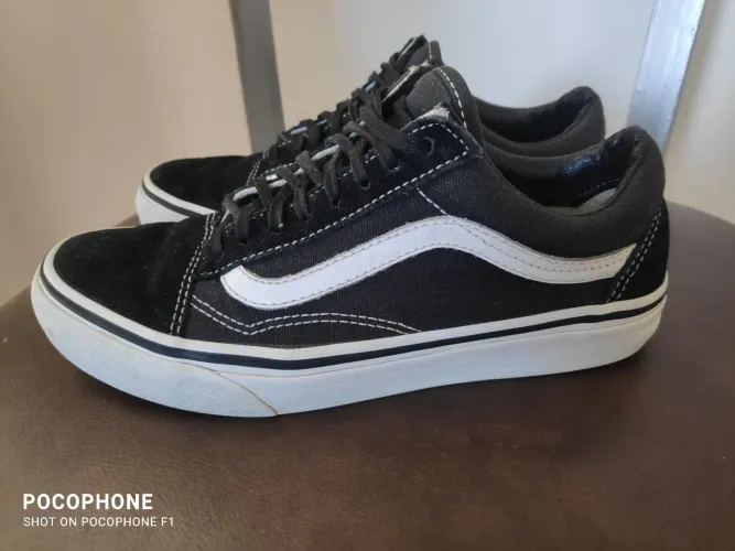 Tênis Vans em couro, N°36.