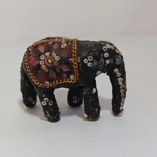 Elefante Indiano Adornado com Miçangas e Corrente 6x7