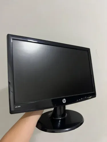 Monitor HP 19" - Funcionando Perfeitamente!