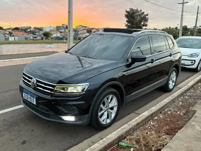 Volkswagen Tiguan Allspac Comf 250 TSI 1.4 Flex 2020