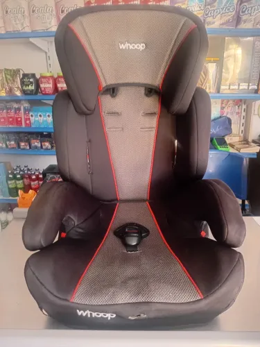 Cadeirinha de criança pl carro