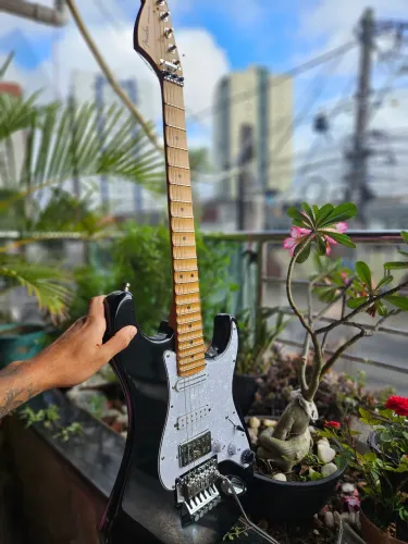 Guitarra Edu Ardanuy - Stratocaster Floyd - Ñ fender