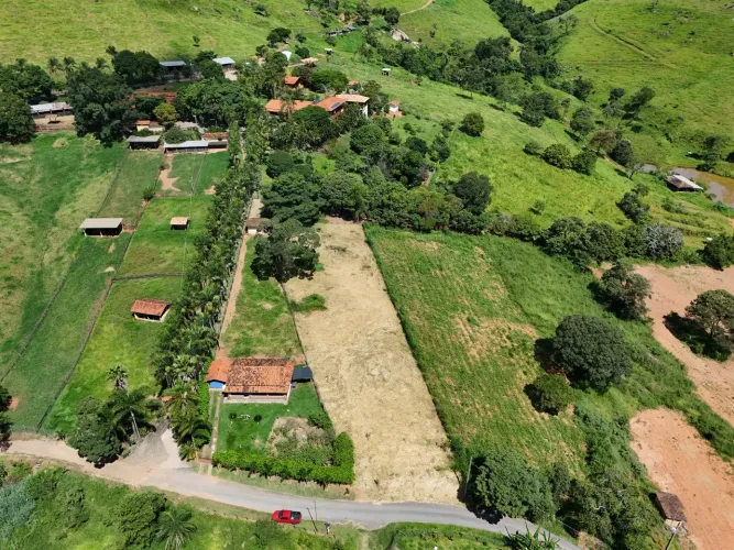 Vendo uma área de 2.000 Mil metros