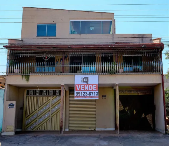 Sobrado com 481 metros quadrados com 4 quartos em Jardim Abaporu - Goiânia - GO