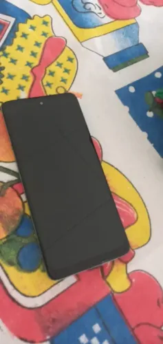 Telefone celular em perfeito estado funcionando perfeitamente 