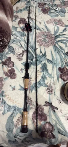 Vara de pesca para carretilha 1.8 m ação rápida 